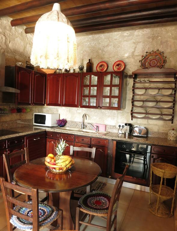 Simona Stone House Villa Polis Rom bilde